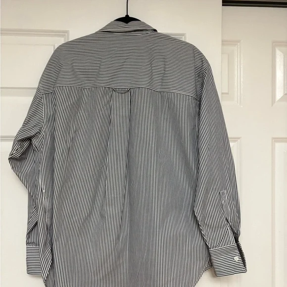 J Crew Black and White Women's Top - Picture 6 of 6